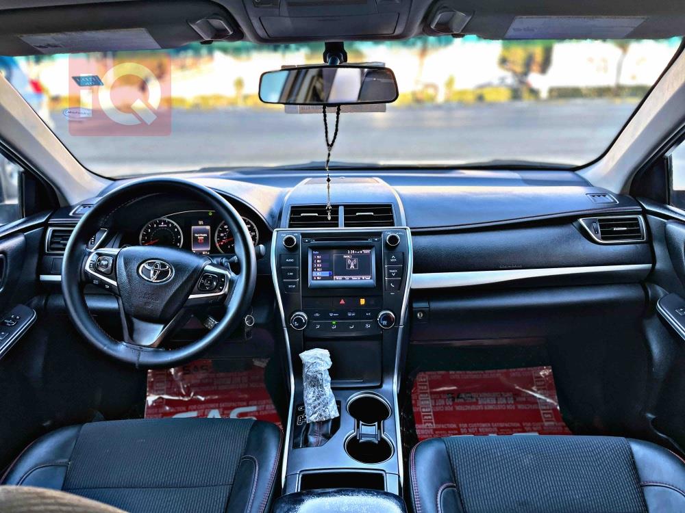 تۆیۆتا کامری